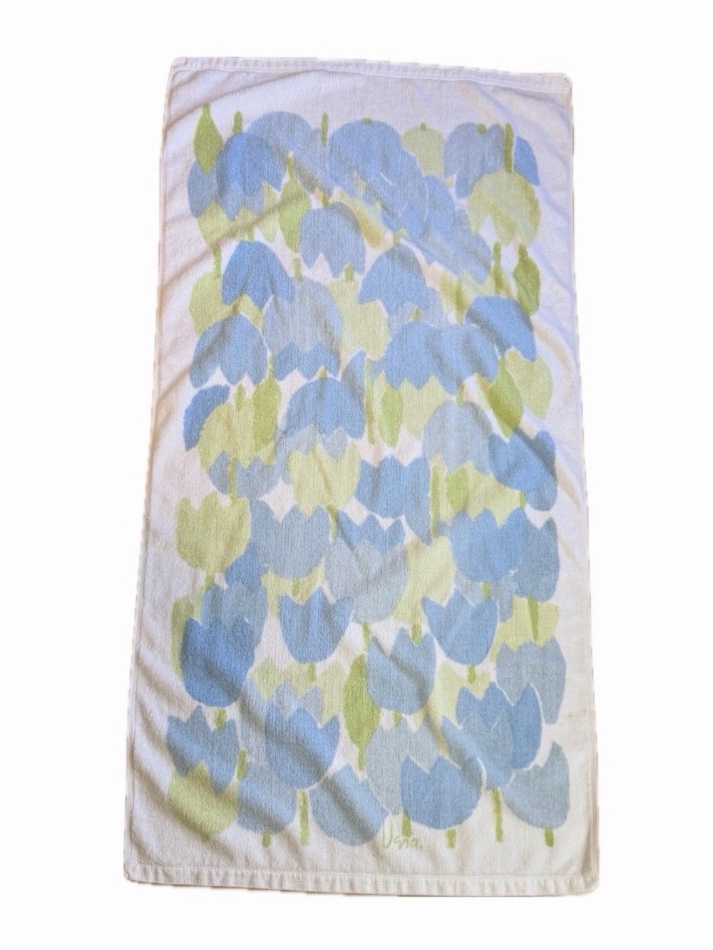 Vintage Vera Collection by Burlington Tulips Floral Bath Towel 49"x 24”